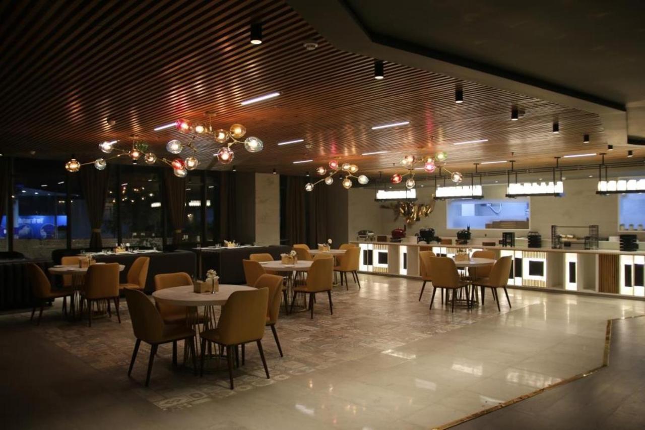 Udman Hotel Greater Noida Dış mekan fotoğraf