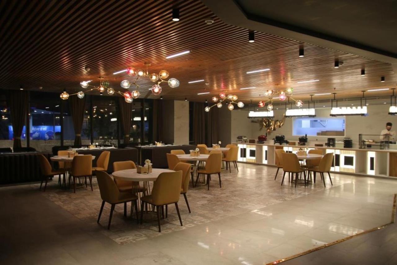 Udman Hotel Greater Noida Dış mekan fotoğraf